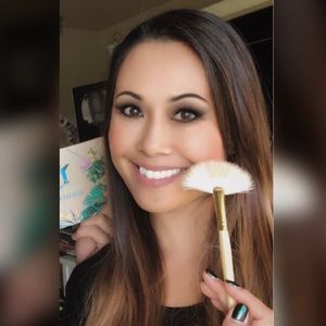 👸🏻Meet your Posher, Forever Queenie👸🏻